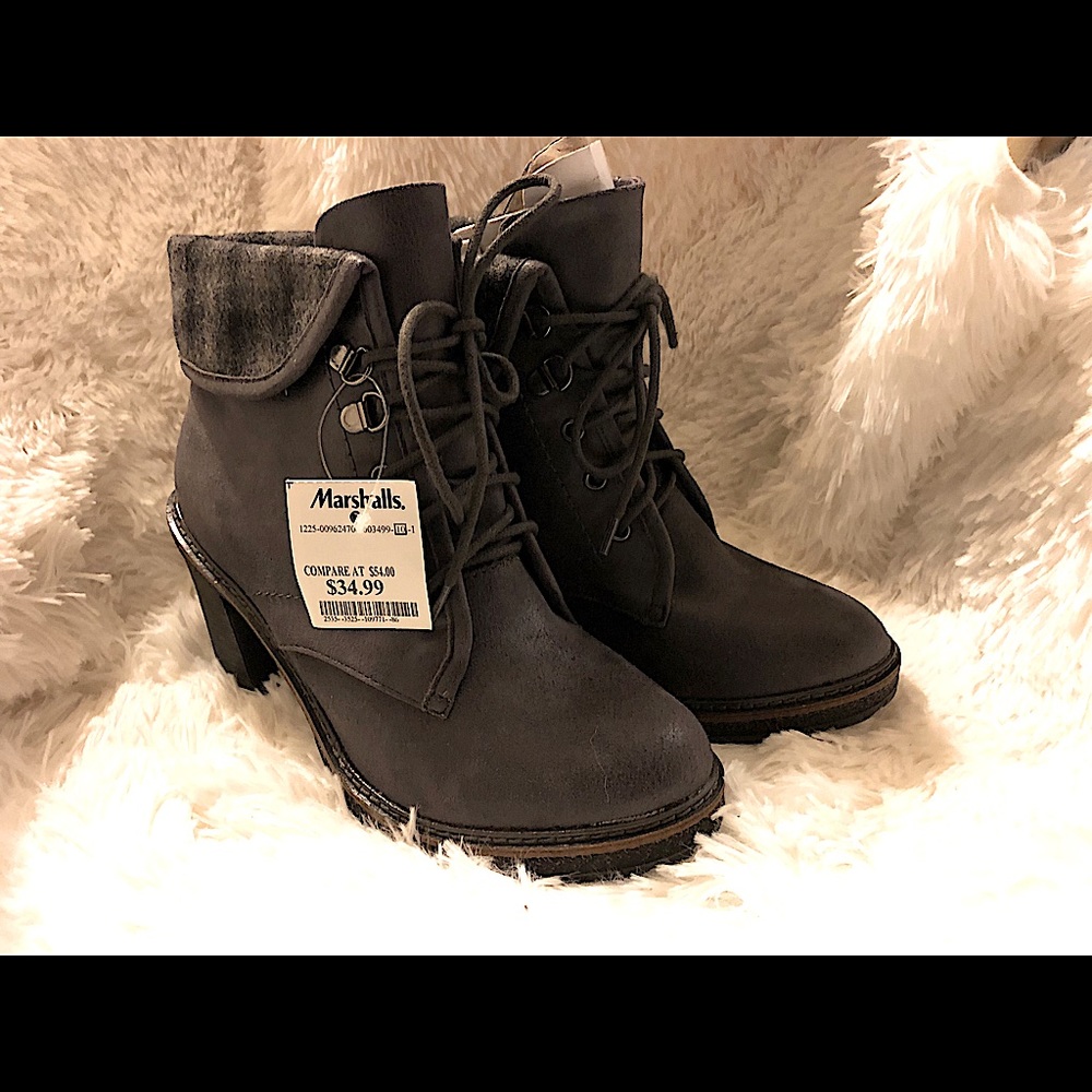 Women’s platform boots